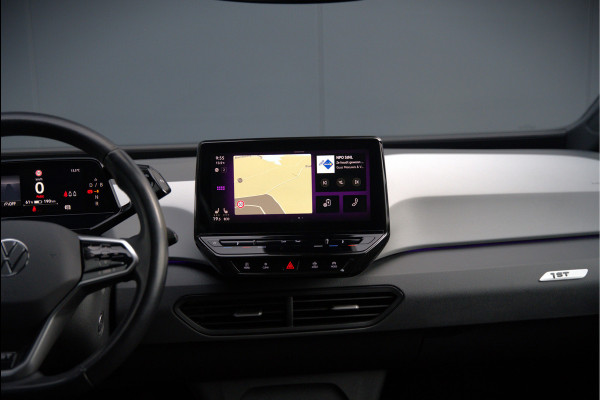 Volkswagen ID.3 First Plus 58 kWh | Stoelverwarming | Stuurverwarming | Camera | Adaptive Cruise Control | Navigatie | Keyless | Parkeersensoren | LED | Apple Carplay | NAP | SOH 93,02%