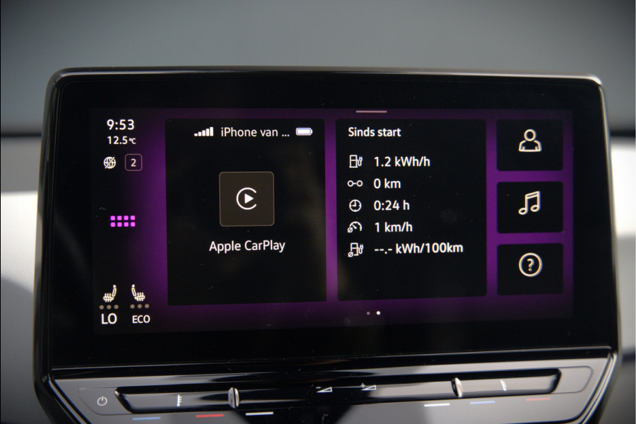 Volkswagen ID.3 First Plus 58 kWh | Stoelverwarming | Stuurverwarming | Camera | Adaptive Cruise Control | Navigatie | Keyless | Parkeersensoren | LED | Apple Carplay | NAP | SOH 93,02%