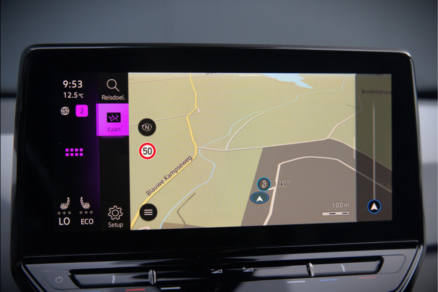 Volkswagen ID.3 First Plus 58 kWh | Stoelverwarming | Stuurverwarming | Camera | Adaptive Cruise Control | Navigatie | Keyless | Parkeersensoren | LED | Apple Carplay | NAP | SOH 93,02%