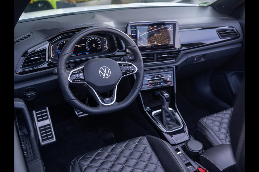 Volkswagen T-Roc Cabrio 1.5 TSI 150pk Automaat / R-Line /Black Style / Trekhaak / Leer / iQ Light