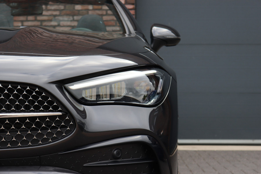 Mercedes-Benz CLE Cabriolet 200 AMG Line | Memory | Airscarf | Verwarmd Stuurwiel | Camera | Keyless Go | Apple Carplay | High Perf. LED | Sfeerverlichting Premium+ |