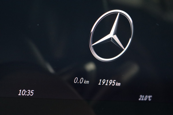 Mercedes-Benz CLE Cabriolet 200 AMG Line | Memory | Airscarf | Verwarmd Stuurwiel | Camera | Keyless Go | Apple Carplay | High Perf. LED | Sfeerverlichting Premium+ |