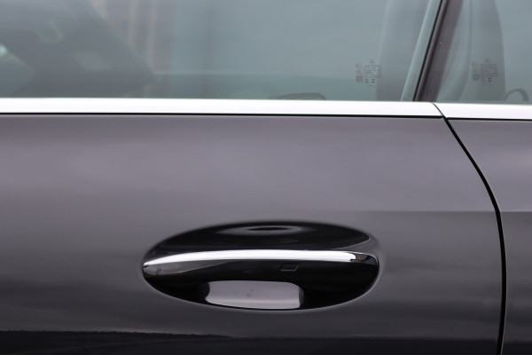 Mercedes-Benz CLE Cabriolet 200 AMG Line | Memory | Airscarf | Verwarmd Stuurwiel | Camera | Keyless Go | Apple Carplay | High Perf. LED | Sfeerverlichting Premium+ |