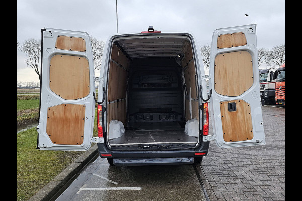 Mercedes-Benz Sprinter 315 L2H2 Mbux10 Automaat Camera Airco Cruise Control Nieuw Model BPM Vrij Euro6 150 PK!