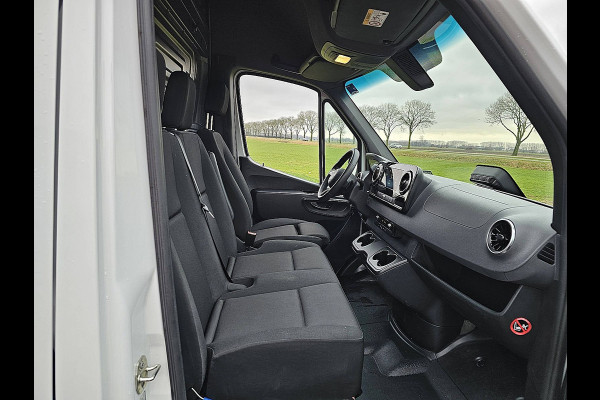 Mercedes-Benz Sprinter 315 L2H2 Mbux10 Automaat Camera Airco Cruise Control Nieuw Model BPM Vrij Euro6 150 PK!