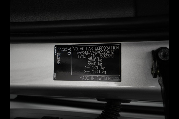 Volvo XC90 2.0 B5 AWD Inscription R-Design Intro Edition [7-Pers.] Aut. *PANO | LEATHER-ALCANTARA | FULL-LED | MEMORY-PACK | BOWERS&WILKINS | BLINDSPOT | KEYLESS | DIGI-COCKPIT | NAVI-FULLMAP | PRIVACYGLASS | HEATED-SPORTSEATS | TOWBAR | 20''ALU*