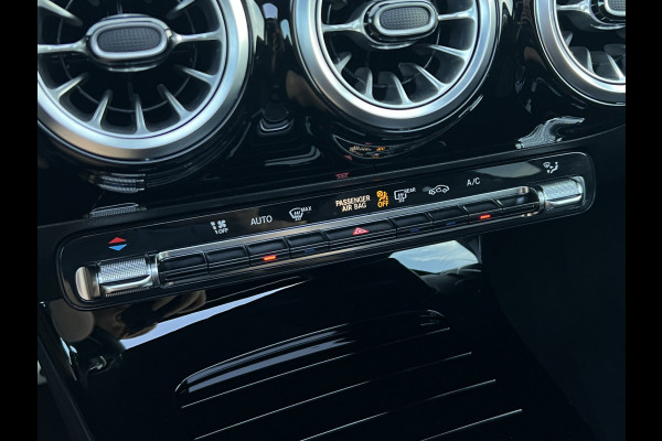 Mercedes-Benz CLA-Klasse Shooting Brake 200 Edition AMG-Line | Pano | Camera | Multibeam | Night Pakket