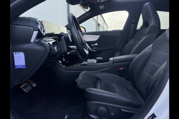 Mercedes-Benz CLA-Klasse Shooting Brake 200 Edition AMG-Line | Pano | Camera | Multibeam | Night Pakket