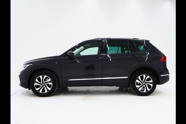 Volkswagen Tiguan 1.4 TSI eHybrid Elegance | Panoramadak | HUD | 360 | Sfeerlicht | Virtual | Adaptive Cruise | Dodehoek