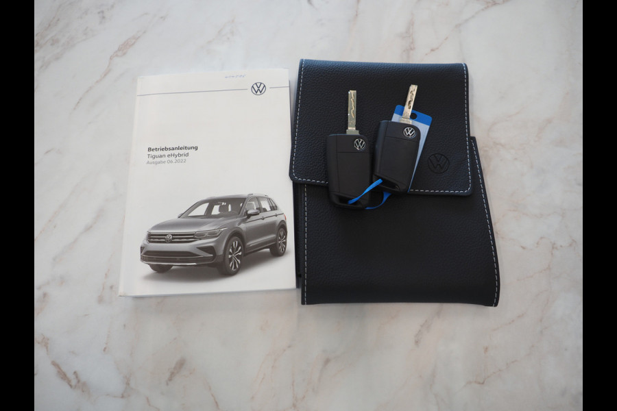 Volkswagen Tiguan 1.4 TSI eHybrid Elegance | Panoramadak | HUD | 360 | Sfeerlicht | Virtual | Adaptive Cruise | Dodehoek