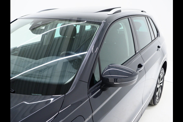 Volkswagen Tiguan 1.4 TSI eHybrid Elegance | Panoramadak | HUD | 360 | Sfeerlicht | Virtual | Adaptive Cruise | Dodehoek