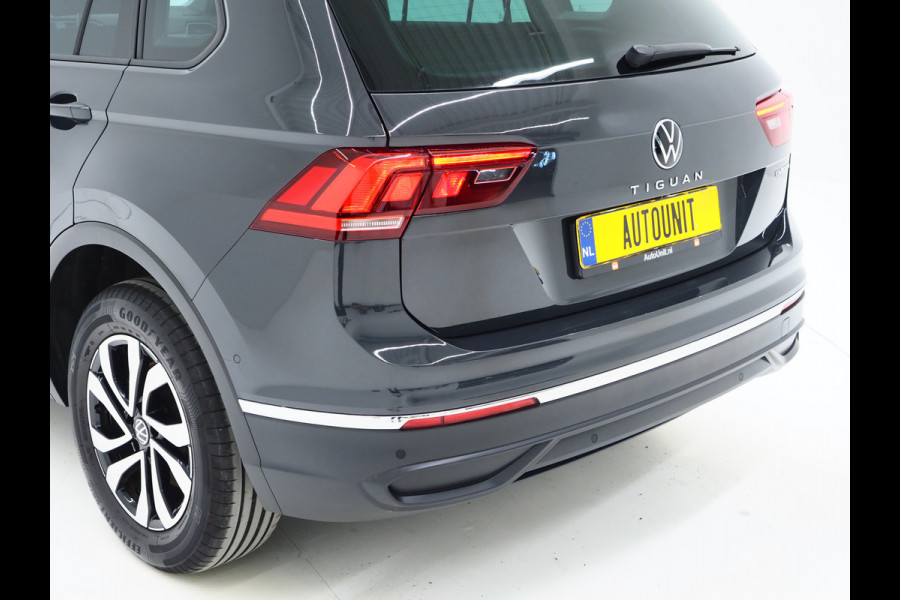 Volkswagen Tiguan 1.4 TSI eHybrid Elegance | Panoramadak | HUD | 360 | Sfeerlicht | Virtual | Adaptive Cruise | Dodehoek
