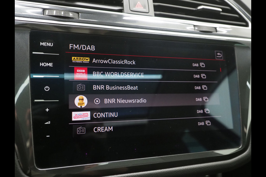 Volkswagen Tiguan 1.4 TSI eHybrid Elegance | Panoramadak | HUD | 360 | Sfeerlicht | Virtual | Adaptive Cruise | Dodehoek