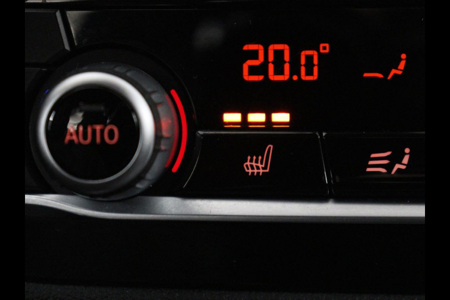 BMW X3 M Competition | Panoramadak | Head-Up | 360 Camera | Adaptive cruise | Leder | Achterbankverwarming | Carplay | Trekhaak | Sfeerverlichting | Harman/Kardon | Navigatie | Keyless | M Sportstoelen | 21'' velgen | Adaptief LED