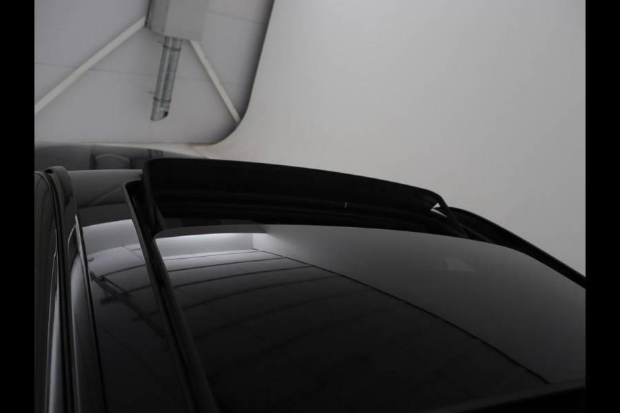 BMW X3 M Competition | Panoramadak | Head-Up | 360 Camera | Adaptive cruise | Leder | Achterbankverwarming | Carplay | Trekhaak | Sfeerverlichting | Harman/Kardon | Navigatie | Keyless | M Sportstoelen | 21'' velgen | Adaptief LED