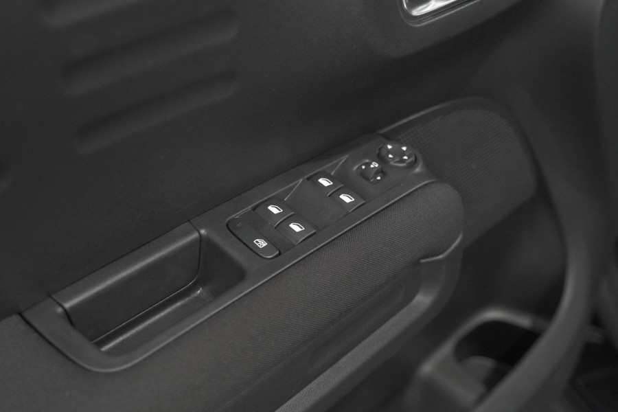 Citroën C3 Aircross PureTech 130 EAT6 Shine | Camera | Navigatie | Parkeersensoren | Apple Carplay