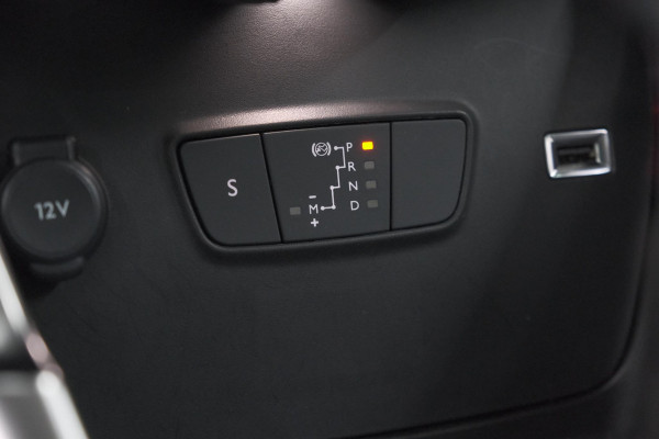 Citroën C3 Aircross PureTech 130 EAT6 Shine | Camera | Navigatie | Parkeersensoren | Apple Carplay