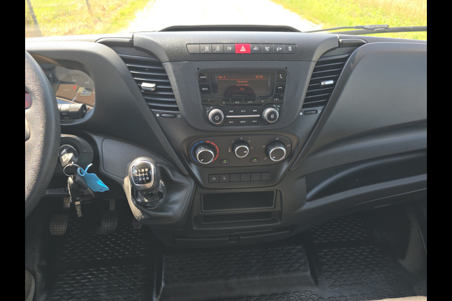 Iveco Daily 35C14V 2.3 410 H2 L4 H2 - 140 Pk - Euro 6 - Airco - Cruise Control