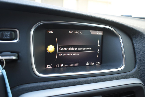Volvo V40 T2 122PK Automaat Momentum / Navigatie / Stoelverwarming / Achteruitrijcamera / LED koplampen / Parkeersensoren V+A / Cruise Control