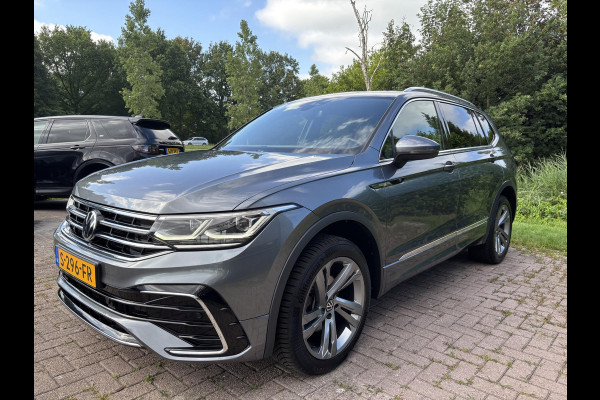 Volkswagen Tiguan Allspace 1.5 TSI R-Line Business+ 7p. | 87.800 KM | 7 zitplaatsen | Panorama - Dak | Virtual Cockpit | Winterpack | Camera