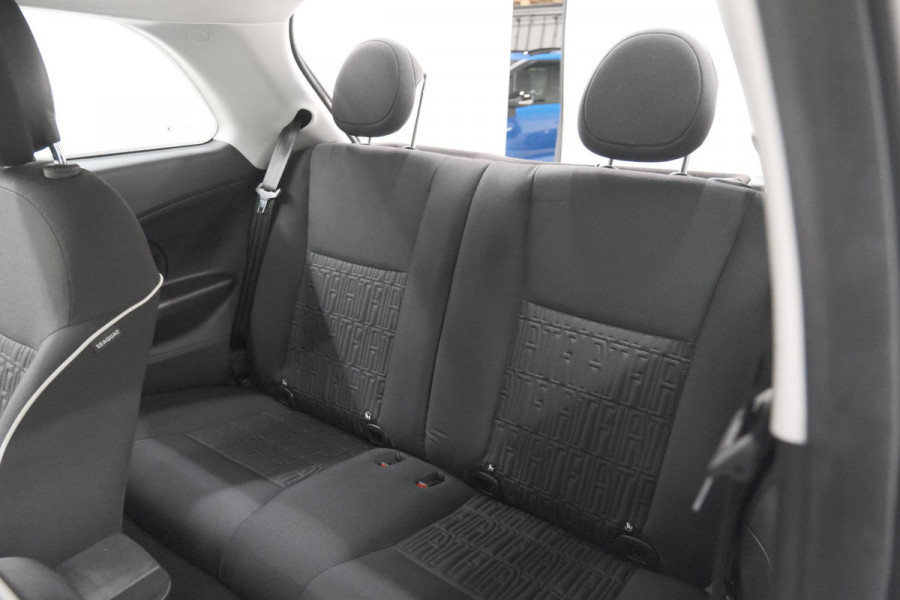 Fiat 500 Urban 42 kWh | SOH 96.8% | 3 Fase Laadfunctie | Camera | Apple Carplay | Parkeersensoren