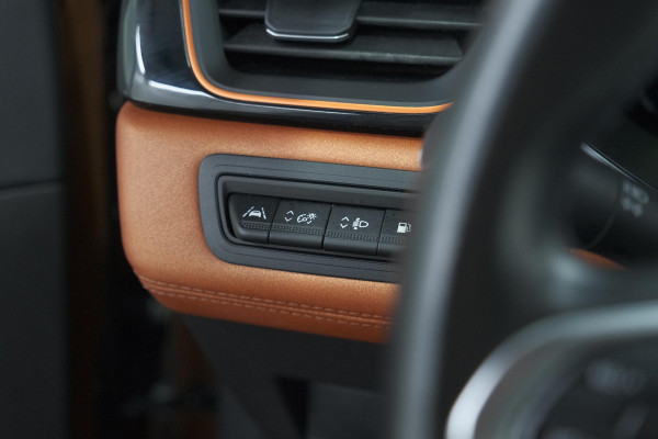 Renault Captur 1.6 E-Tech Plug-in Hybrid 160 Edition One | Trekhaak | BOSE Audio | Camera | 9.3 Inch Groot Scherm