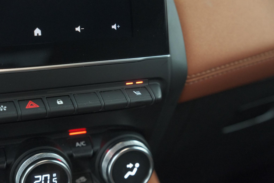Renault Captur 1.6 E-Tech Plug-in Hybrid 160 Edition One | Trekhaak | BOSE Audio | Camera | 9.3 Inch Groot Scherm