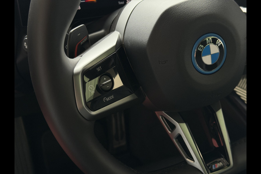 BMW X3 30e 300PK XDRIVE M SPORT / PANO SCHUIFDAK / HARMAN KARDON / 360.CAM / INNOVATION /