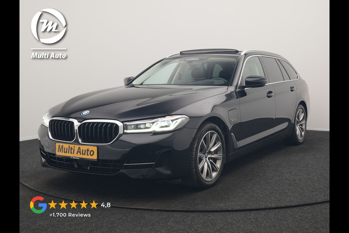 BMW 5 Serie Touring 530e xDrive Business Edition Plus 293pk Dealer O.H. | Panodak | Adaptive Cruise | Head Up | Laser LED | 360 Camera | Lederen Comfortzetels Verwarmd | Sfeerverlichting | Keyless | Blis | Apple Carplay | Hifi Audio | Navigatie | DAB | Plug In Hybrid |