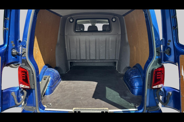 Volkswagen Transporter L2H1 Dubbel Cabine 2.0 TDI 150pk DSG Highline Automaat Led Camera Stoelverwarming Navigatie Trekhaak Alcantara