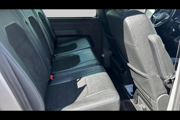 Volkswagen Transporter L2H1 Dubbel Cabine 2.0 TDI 150pk DSG Highline Automaat Led Camera Stoelverwarming Navigatie Trekhaak Alcantara