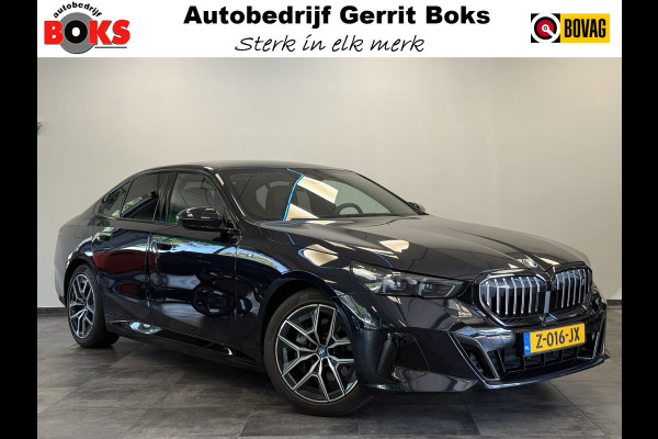 BMW i5 eDrive40 84 kWh Head-Up ACC PDC Trekhaak M-Sport Leder 24 Maanden garantie* (Vraag naar de voorwaarden)