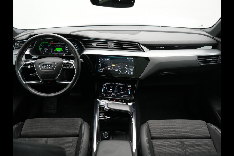 Audi e-tron E-Tron 50 Quattro S Line 71 kWh 313pk | Panodak | Luchtvering | Adaptive Cruise | Alcantara Sportstoelen Memory & Verwarmd | Apple Carplay | Navigatie | 20"L.M |