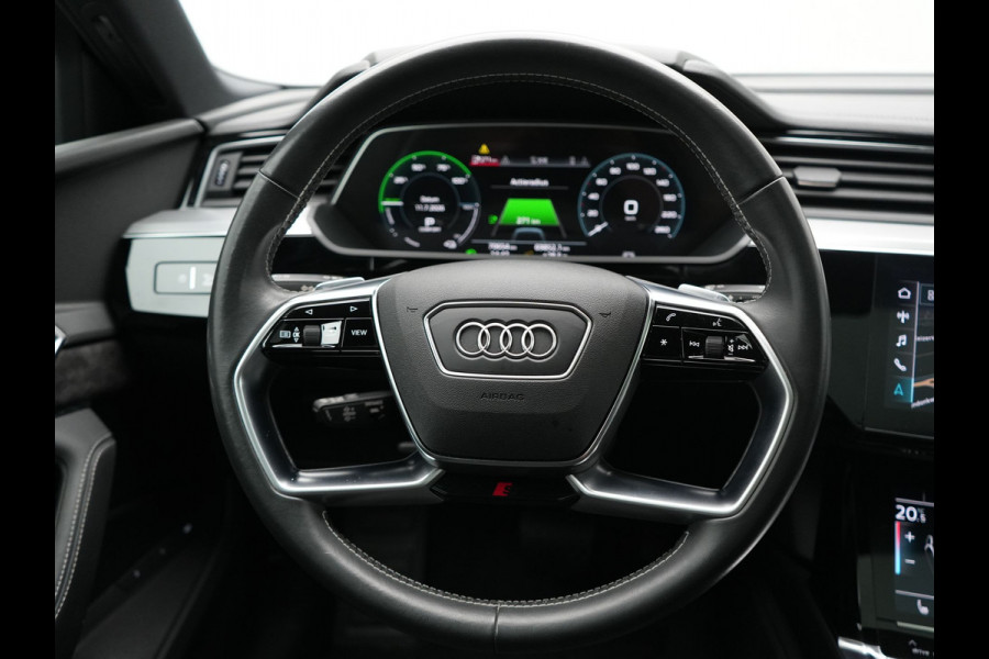 Audi e-tron E-Tron 50 Quattro S Line 71 kWh 313pk | Panodak | Luchtvering | Adaptive Cruise | Alcantara Sportstoelen Memory & Verwarmd | Apple Carplay | Navigatie | 20"L.M |