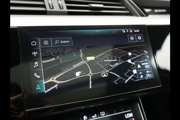 Audi e-tron E-Tron 50 Quattro S Line 71 kWh 313pk | Panodak | Luchtvering | Adaptive Cruise | Alcantara Sportstoelen Memory & Verwarmd | Apple Carplay | Navigatie | 20"L.M |