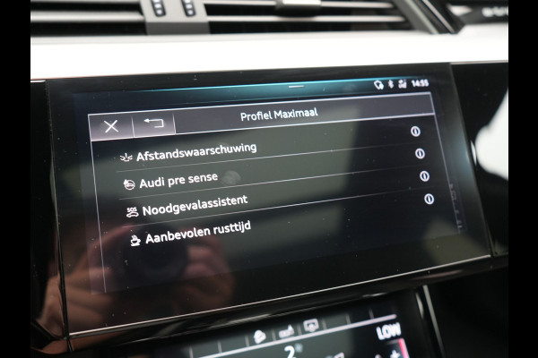 Audi e-tron E-Tron 50 Quattro S Line 71 kWh 313pk | Panodak | Luchtvering | Adaptive Cruise | Alcantara Sportstoelen Memory & Verwarmd | Apple Carplay | Navigatie | 20"L.M |