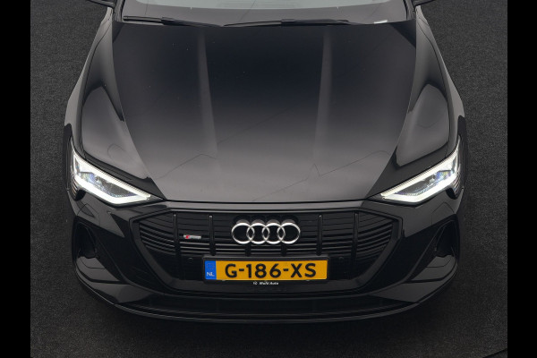 Audi e-tron E-Tron 50 Quattro S Line 71 kWh 313pk | Panodak | Luchtvering | Adaptive Cruise | Alcantara Sportstoelen Memory & Verwarmd | Apple Carplay | Navigatie | 20"L.M |