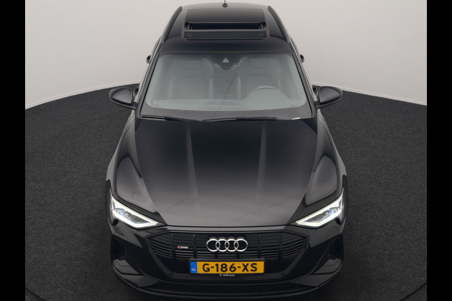 Audi e-tron E-Tron 50 Quattro S Line 71 kWh 313pk | Panodak | Luchtvering | Adaptive Cruise | Alcantara Sportstoelen Memory & Verwarmd | Apple Carplay | Navigatie | 20"L.M |