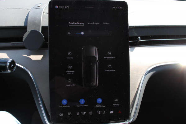 Volvo EX90 408PK Twin Motor Ultra / Panoramadak / Luchtvering / Head-up display / Stoelverwarming en stuurwielverwarming / Massagestoelen / Memory seats / Adaptive cruise control / 360 Camera / elektrische achterklep