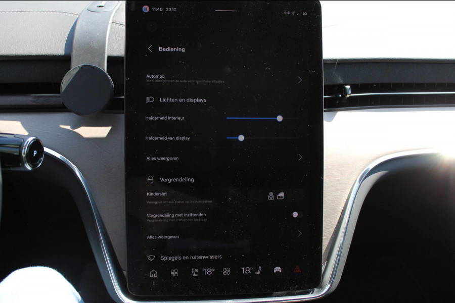 Volvo EX90 408PK Twin Motor Ultra / Panoramadak / Luchtvering / Head-up display / Stoelverwarming en stuurwielverwarming / Massagestoelen / Memory seats / Adaptive cruise control / 360 Camera / elektrische achterklep