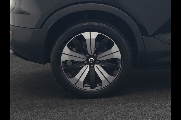 Volvo XC40 Ultimate Recharge Pure 70 kWh 231pk | Panodak | Warmtepomp | Adaptive Cruise | 360 Camera | Harman / Kardon | Alcantara Sportstoelen Memory & Verwarmd | Stuur Verwarmd | Google Assistent | Apple Carplay | Keyless | Blis | DAB |
