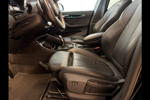 BMW X1 SDrive20i High Executive AIRCO CLIMA NAVI CRUISE PANO LEER STOELVERW HEAD UP TREKHAAK 1800KG CAMERA ELEK KLEP NIEUWSTAAT