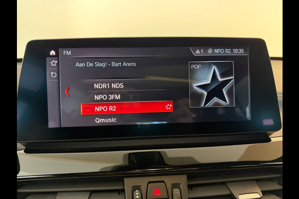 BMW X1 SDrive20i High Executive AIRCO CLIMA NAVI CRUISE PANO LEER STOELVERW HEAD UP TREKHAAK 1800KG CAMERA ELEK KLEP NIEUWSTAAT