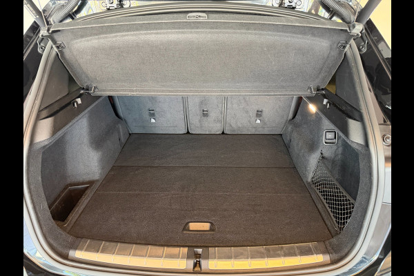 BMW X1 SDrive20i High Executive AIRCO CLIMA NAVI CRUISE PANO LEER STOELVERW HEAD UP TREKHAAK 1800KG CAMERA ELEK KLEP NIEUWSTAAT