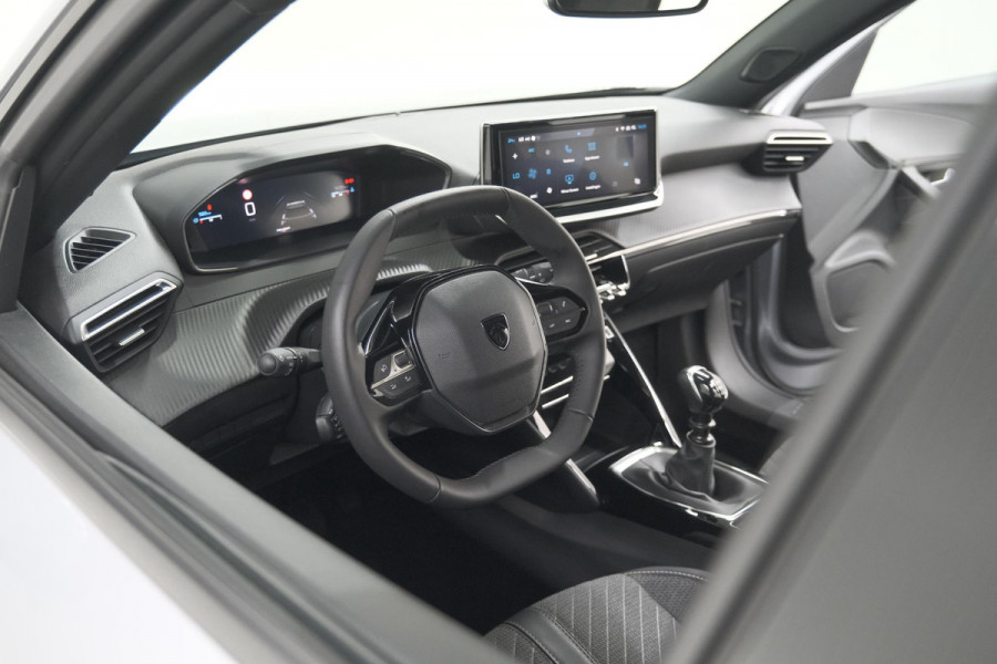 Peugeot 2008 PureTech 100 Allure | Apple Carplay | Parkeersensoren | Climate control