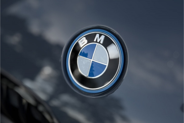 BMW X1 xDrive25e M-Sport | Panodak | Head-Up | Comfort Access | Camera | Apple Carplay