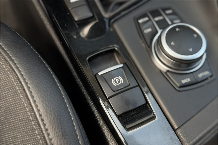 BMW X1 xDrive25e M-Sport | Panodak | Head-Up | Comfort Access | Camera | Apple Carplay
