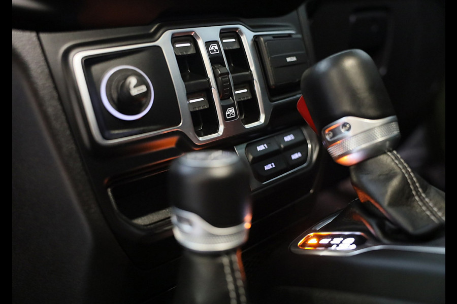 Jeep Wrangler UNLIMITED 4xe 380 Sahara / 360 Camera / Leder / Navi / Ecc / Elek Pakket / Led / Pdc / 18 Inch / TOPSTAAT