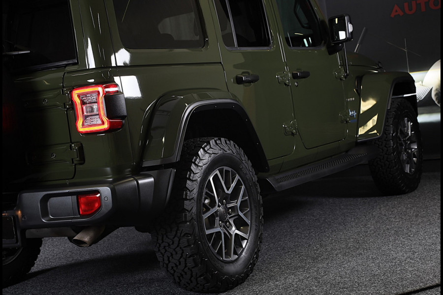 Jeep Wrangler UNLIMITED 4xe 380 Sahara / 360 Camera / Leder / Navi / Ecc / Elek Pakket / Led / Pdc / 18 Inch / TOPSTAAT