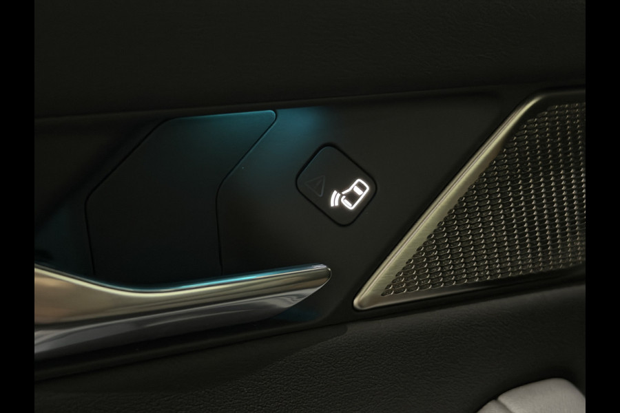 Jaguar I-PACE EV400 SE 90 kWh | Grote Accu